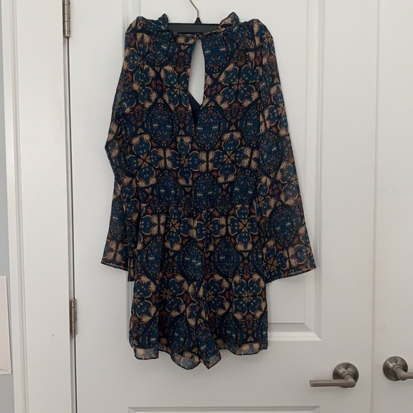 BCBGENERATION BOHEMIAN ROMPER - Picture 2 of 4